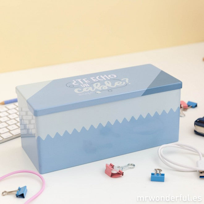 Caja metálica - ¿Te echo un cable?